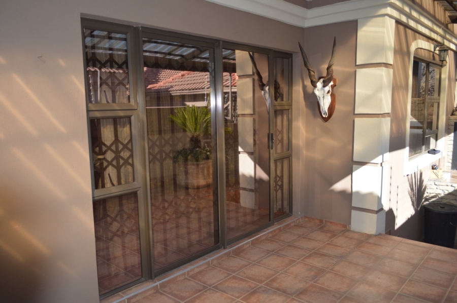3 Bedroom Property for Sale in Wilkoppies North West